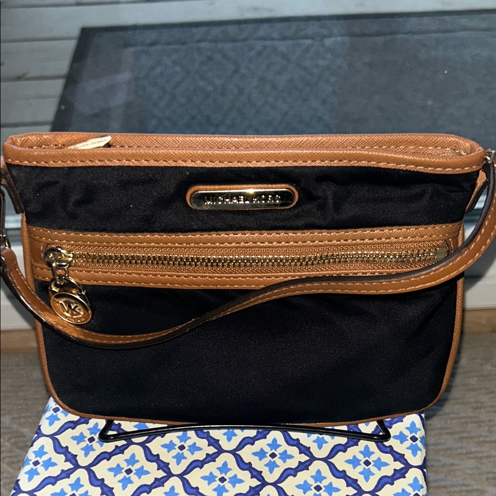 Michael Kors Black and Tan Shoulder Bag